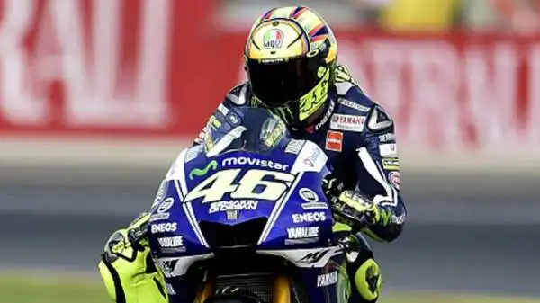 Dopo quattro anni, Valentino Rossi è tornato in pole. Il Dottore, che non scattava davanti a tutti dal Gp di Le Mans del maggio 2010, a Valencia si è lasciato alle spalle Iannone e Pedrosa.