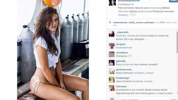 Bruna Marquezine, ex fidanzata di Neymar, è stata incoronata dai lettori della rivista brasiliana 'Vip' come la ragazza più sexy del pianeta.