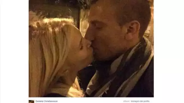 Maxi Lopez, fresco di separazione con Wanda Nara, si è consolato: la splendida Daniela, con cui fu pizzicato durante la settimana della moda a Milano, gli ha detto di sì. Nuove nozze in vista per lui.