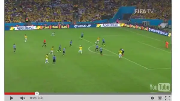 Indimenticabile il gol di James Rodriguez in Colombia-Uruguay.