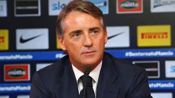 Dopo il primo tweet da allenatore dell'Inter, il tecnico jesino prende parola in conferenza stampa e comincia proprio dall'accoglienza a lui riservata: "Sono molto contento per l'affetto ricevuto".