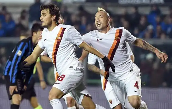 Vittoria 2-1 in rimonta per la Roma a Bergamo. Nel primo anticipo della dodicesima giornata di serie A, Ljajic e Nainggolan ribaltano il gol lampo di Maxi Moralez.