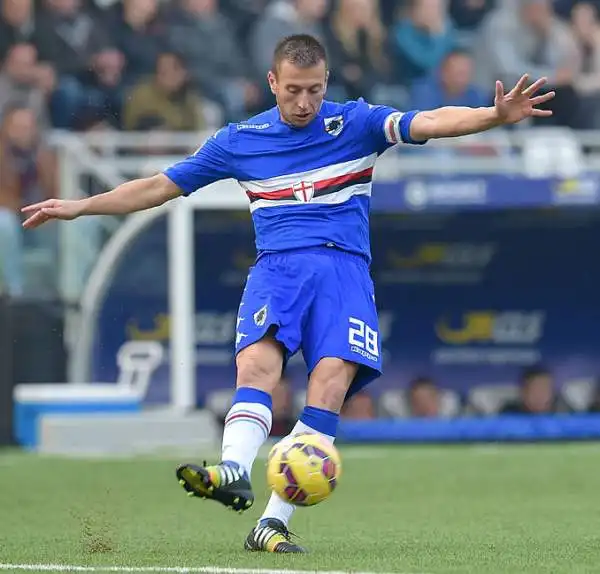 Partita molto intensa in quel del Manuzzi con le due squadre che si dividono la posta in palio. Fa tutto il Cesena che va in vantaggio con Lucchini e regala il pareggio con un'autorete di Nica.