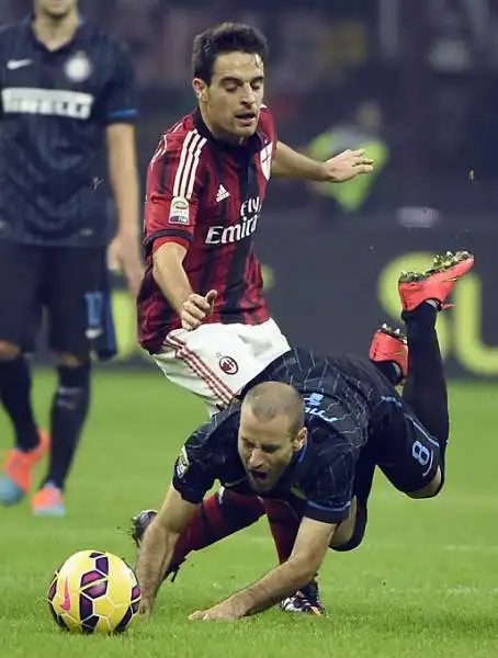 A San Siro finisce in parità un derby combattuto ed equilibrato. Il ritorno sulla panchina dell'Inter termina così con un 1-1 con le reti di Menez nel primo tempo e Obi nella ripresa.