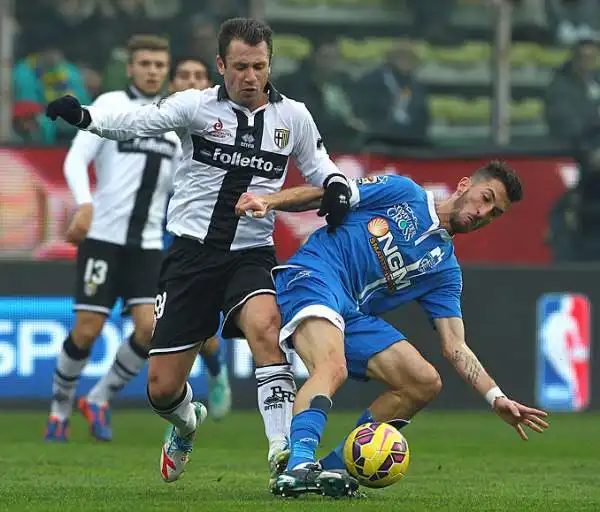 Sprofonda il Parma al Tardini, con una rete per tempo vince l'Empoli di Sarri con i gol di Vecino e Tavano. Pubblico di casa infuriato, da elogiare Cassano che è stato l'ultimo ad arrendersi.