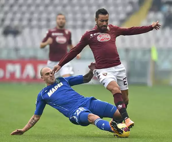 Rigori ancora stregati per il Torino, il Sassuolo espugna il comunale. Sanchez Mino sbaglia il quinto penalty di fila per i granata. Poi Floro Flores segna nei minuti finali.