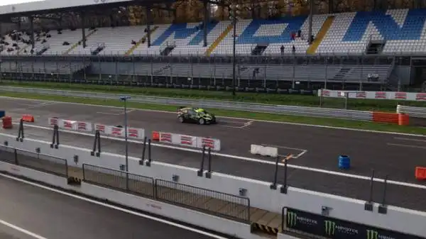 Grande spettacolo al Monza Rally Show 2014, con Valentino Rossi ma anche Robert Kubica e Ken Block.