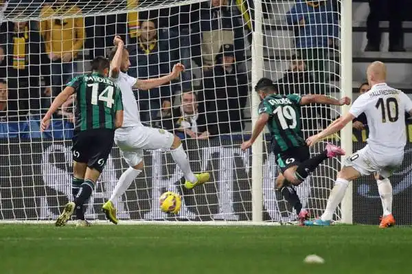 Il Sassuolo ribalta il Verona. Sansone e Taider vanificano il vantaggio ospite di Moras.