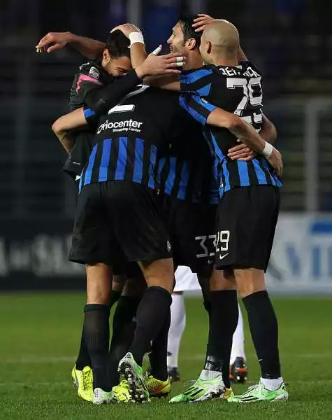 Si sveglia l'Atalanta, in gol per tre volte dopo aver segnato 5 gol in 13 partite. Doppietta di Defrel per il Cesena, poi Benalouane, Stendardo e Moralez ribaltano il punteggio.