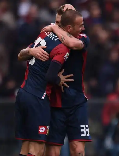 Il Genoa con una ottima prestazione batte un Milan deludente, incapace di creare occasioni da gol in tutto il secondo tempo. Il Genoa si conferma al terzo posto e ora può sognare la Champions.