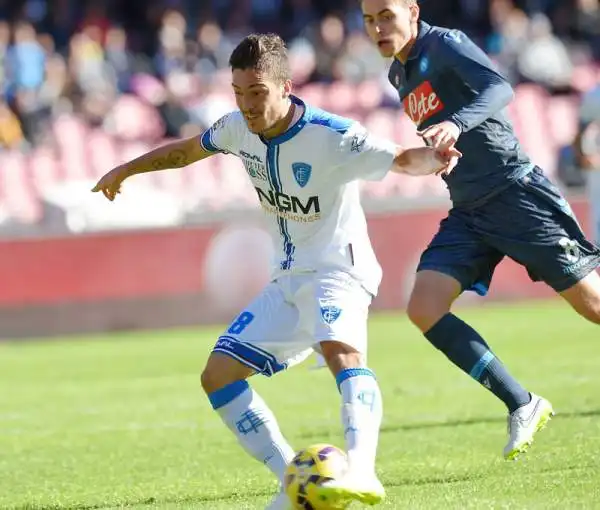 Pareggio ricco di emozioni al San Paolo con i toscani che vanno sul 2-0 con le reti di Rugani e Verdi e con il Napoli che acciuffa il pari con i gol di Zapata e De Guzman.