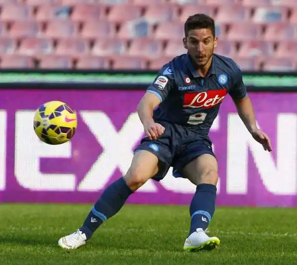 Pareggio ricco di emozioni al San Paolo con i toscani che vanno sul 2-0 con le reti di Rugani e Verdi e con il Napoli che acciuffa il pari con i gol di Zapata e De Guzman.