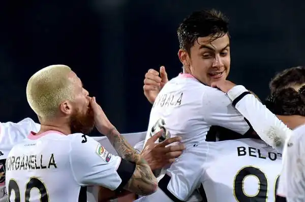 Bella partita all'Olimpico con il Palermo che va avanti due volte con Rigoni e Dybala e con i granata che rispondo due volte: prima con il primo gol in A di Martinez e poi con capitan Glik.