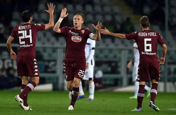 Bella partita all'Olimpico con il Palermo che va avanti due volte con Rigoni e Dybala e con i granata che rispondo due volte: prima con il primo gol in A di Martinez e poi con capitan Glik.