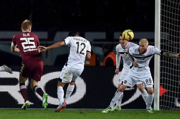 Bella partita all'Olimpico con il Palermo che va avanti due volte con Rigoni e Dybala e con i granata che rispondo due volte: prima con il primo gol in A di Martinez e poi con capitan Glik.