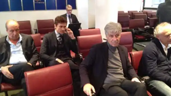 I tecnici della serie A riuniti negli uffici della Lega calcio a Milano per ascoltare le parole del commissario tecnico della Nazionale italiana Antonio Conte.