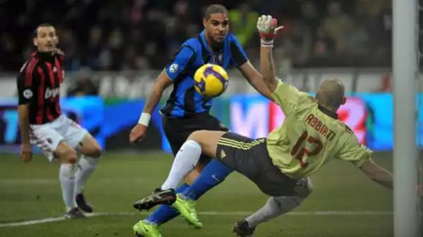Adriano decise un derby contro il Milan nel 2009 con una carambola sul braccio che ingannò Abbiati.