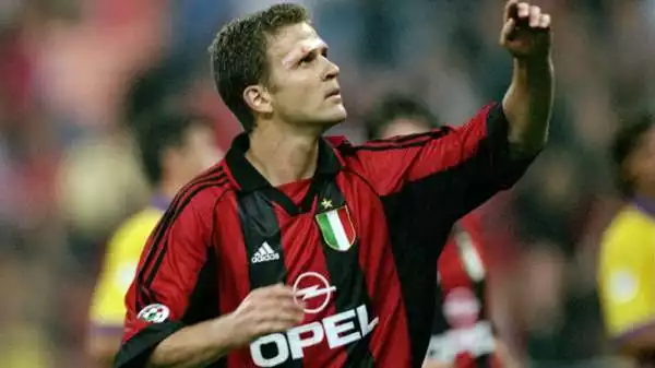Scartato dall'Inter, si fece conoscere all'Ascoli ed esplose all'Udinese, diventando capocannoniere. Già uomo del 'Golden Gol' per la Germania a Euro '96, Oliver Bierhoff regalò uno scudetto al Milan.