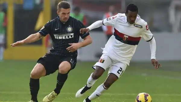Inter-Genoa 3-1. Podolski 7. Dopo le buone impressioni sollevate contro la Juventus, Mancini lo lancia titolare a San Siro e il tedesco continua a piacere. E quanto corre!