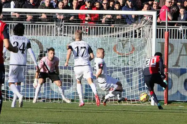 Primo successo per il Cagliari di Zola e Casiraghi, che sconfigge di misura il Cesena con i gol di Joao Pedro e Donsah. Di Brienza nel finale il gol dei romagnoli.