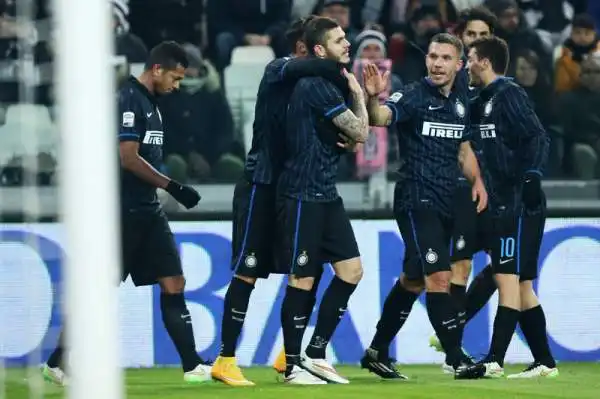 Icardi frena la Juve, Roma a -1. Il big match dell'Epifania si chiude sull'1-1: ai bianconeri contro l'Inter non basta Tevez.