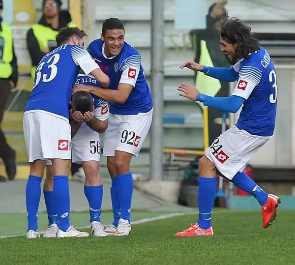 Sempre più nel dramma il Parma, che gioca una buona partita ma perde in casa con il Cesena. Decisivo Alejandro Rodriguez a pochi minuti dal novantesimo.