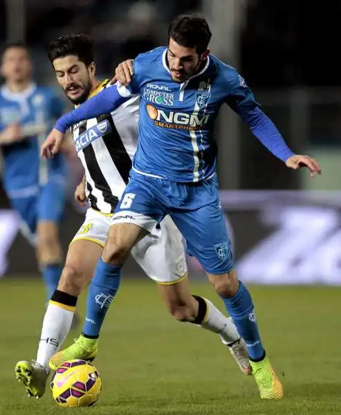 L'Udinese espugna il Castellani con un gol del solito Di Natale e un tiro-cross di Widmer. Di Saponara il provvisorio gol del pari peri toscani.