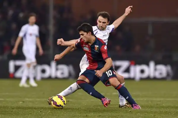 Rodriguez salva la Viola, 1-1 a Genova. Termina in parità l'anticipo di serie A tra Genoa e Fiorentina.