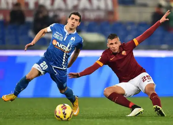 La Roma è sparita, 1-1 con l'Empoli. I giallorossi regalano un altro primo tempo: a Maccarone replica Maicon, altra frenata.