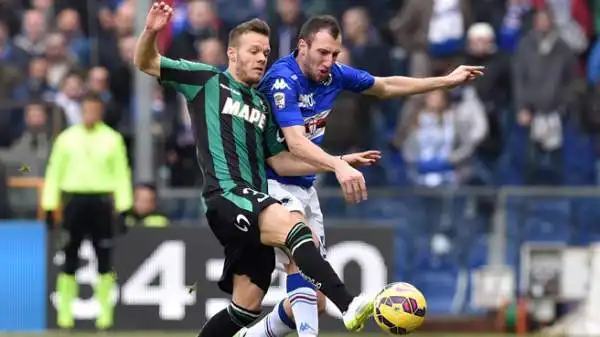 Sampdoria-Sassuolo 1-1. Regini 5. Tra i più opachi in casa doriana: l'esordiente Lazarevic lo fa impazzire sulla fascia.