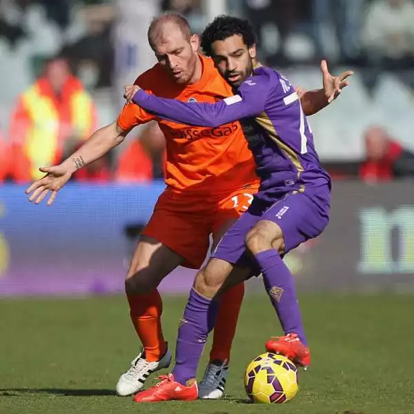 Pazza vittoria per la Fiorentina che piega 3-2 l'Atalanta con i gol di Basanta, Diamanti e Pascual. Per l'Atlalanta in gol Zappacosta e Boakye.