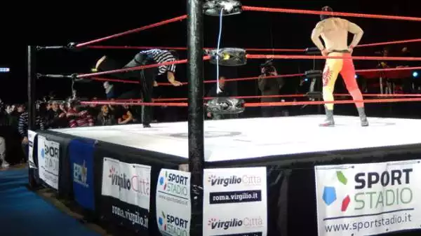La Total Nonstop Action Wrestling ha scelto un evento benefico promosso dalla EPW (European Pro Wrestling) per fare il suo esordio in Italia.