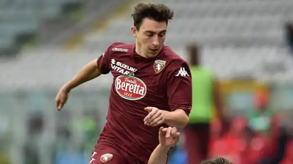 Torino-Cagliari 1-1. Darmian 5,5. Soffre Dessena e fallisce un gol che avrebbe regalato i tre punti ai suoi.