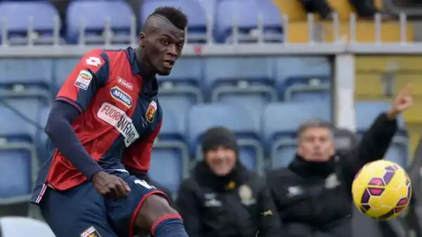 Genoa-Verona 5-2. Niang 7,5. Finalmente una giornata da ricordare per lui, dopo tanti problemi disciplinari. Una doppietta da campione e una prova da leader offensivo di un Grifone rilanciato.