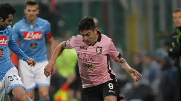 Palermo-Napoli 3-1. Dybala 7,5. L'attaccante argentino è fenomenale. Alterna giocate spettacolari ad altre semplici, ma mai fini a se stesse. Fa la differenza.