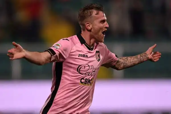 Palermo champagne, 3-1 al Napoli. Lazaar, Vazquez e Rigoni trascinano i rosanero, inutile il gol di Gabbiadini.