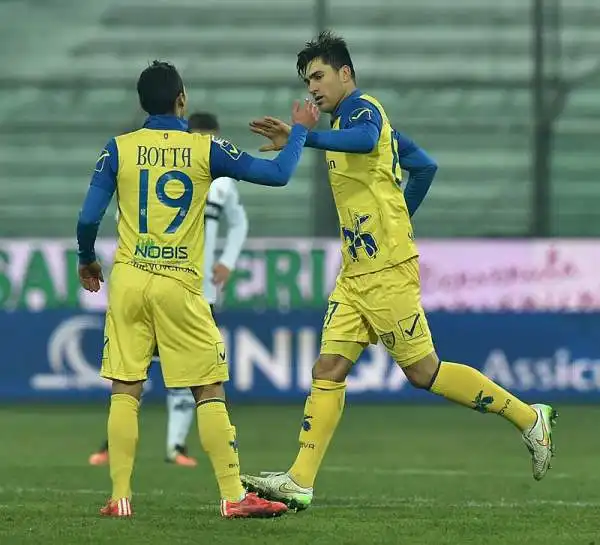 Al Tardini il Parma deve arrendersi al Chievo per 0-1 complicando non poco il proprio cammino verso la salvezza. Decisivo il gol di Zukanovic su punizione!