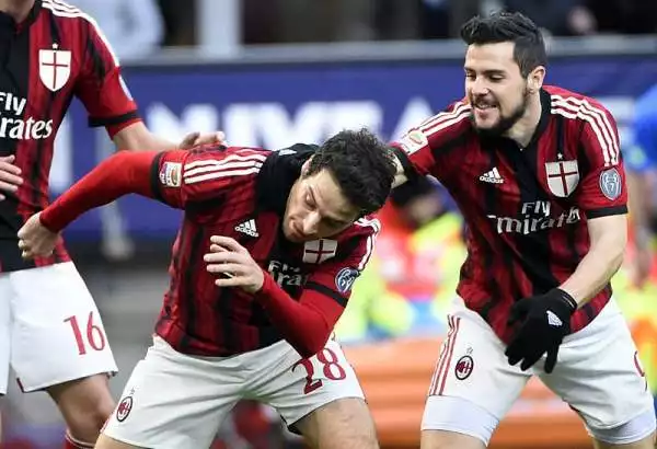 A San Siro i rossoneri di Pippo Inzaghi tornano alla vittoria grazie ad un gol per tempo di Bonaventura e Pazzini su rigore.