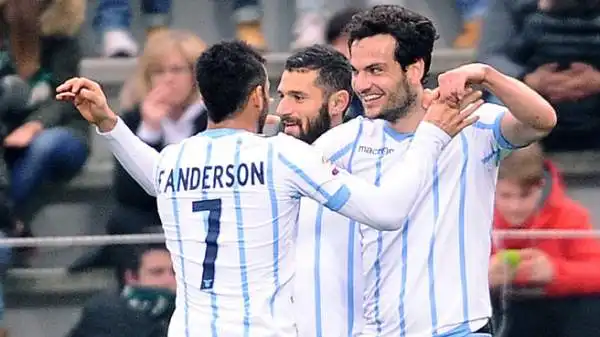Sassuolo-Lazio 0-3. Felipe Anderson 8. Sempre più signore di questa Lazio, che quando gira spesso è per merito suo. Un gol strepitoso, tanti assist e un carisma in costante crescita.