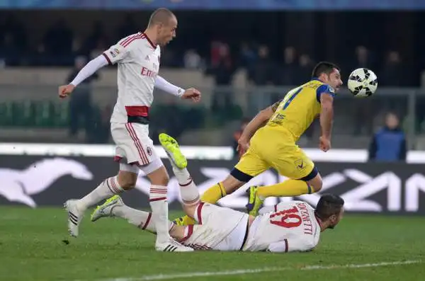 Il Milan delude ancora, 0-0 a Verona. Rossoneri bloccati al Bentegodi, Honda prende una traversa.