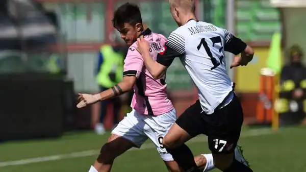 Cesena-Palermo 0-0. Dybala 5,5. Per una volta in ombra, contro i romagnoli non combina praticamente nulla.