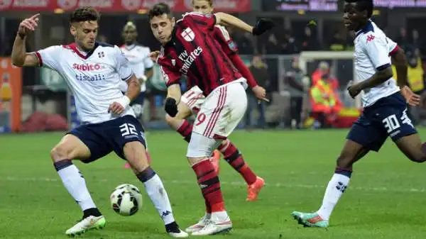 Milan-Cagliari 3-1. Destro 5. In ritardo con i movimenti, poco incisivo in zona gol, l'ex Roma esce contrariato tra i fischi dei propri tifosi.