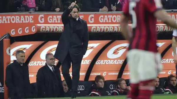 Milan-Cagliari 3-1. Inzaghi 6,5. Vede le streghe quando Farias segna l'1-1, ma il gol di Mexes gli fa tornare il colorito naturale. Capisce le difficoltà di Destro e Honda e li toglie.