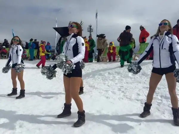 Grande spettacolo al Plan de Corones per la tappa italiana dello Snow Volleyball Tour 2015.
