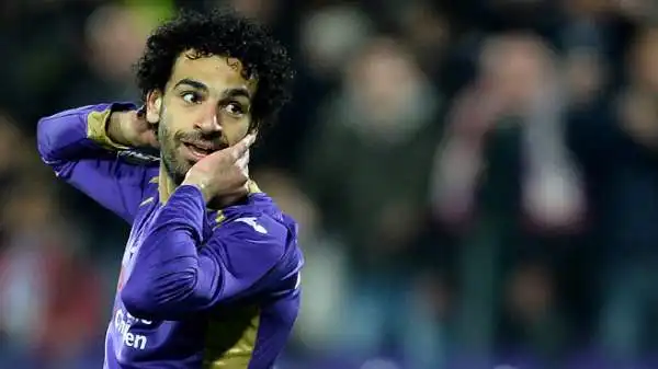 Salah 5,5. Va in gol dopo pochi minuti, ma commettendo fallo. Poi incide poco sulla partita. Dopo le magie fatte vedere a Torino non basta.