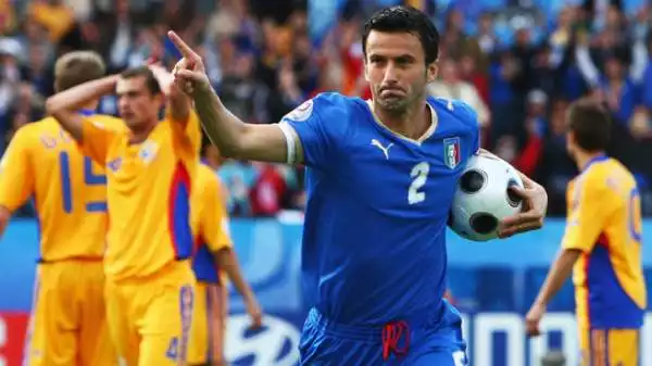 Il gol più 'anziano' della Nazionale italiana? Non l'ha segnato un bomber di tutti i tempi, ma un difensore. Fu Christian Panucci, a segno a 35 anni, 2 mesi ed un giorno contro la Romania a Euro 2008.