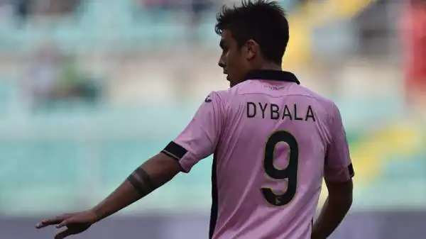 Parma-Palermo 1-0. Dybala 5,5. Alla sua età una battuta a vuoto è assolutamente perdonabile. Al Tardini, in ogni caso, si fa vedere davvero poco.