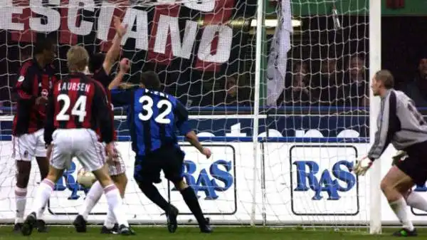 L'Inter primeggia non solo nel numero di vittorie, ma anche nei gol siglati nei derby: la 'Beneamata' ha gonfiato la rete 291 volte, il 'Diavolo' 287.
