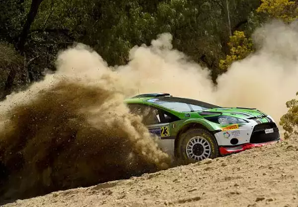 Sebastien Ogier si aggiudica anche la seconda tappa del mondiale e allunga in classifica. La Volkswagen del leader del mondiale ha dominato l'intero week end. Sul podio col francese i due norvegesi Os