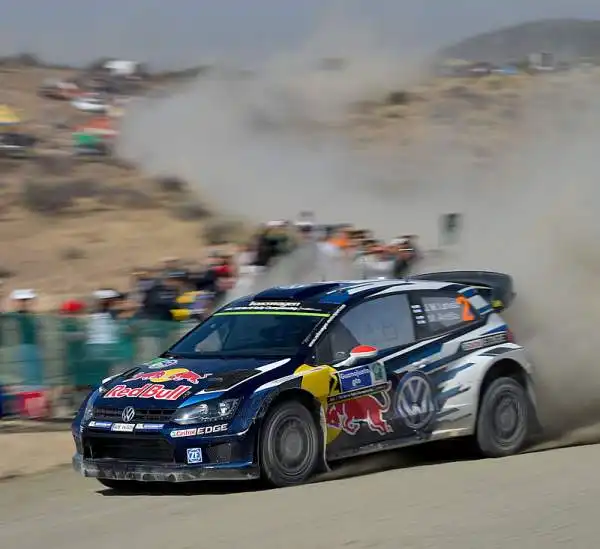 Sebastien Ogier si aggiudica anche la seconda tappa del mondiale e allunga in classifica. La Volkswagen del leader del mondiale ha dominato l'intero week end. Sul podio col francese i due norvegesi Os